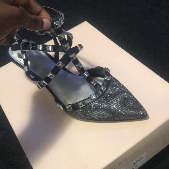 BCBG heels - Picture 2 of 4